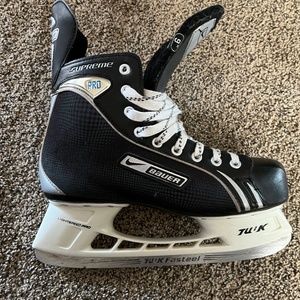 nike bauer supreme pro